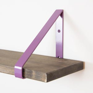 Färgglatt hyllfäste för väggbokhylla - Färg på bilden violett - Säkert och snyggt stöd för hyllor - Perfekt present