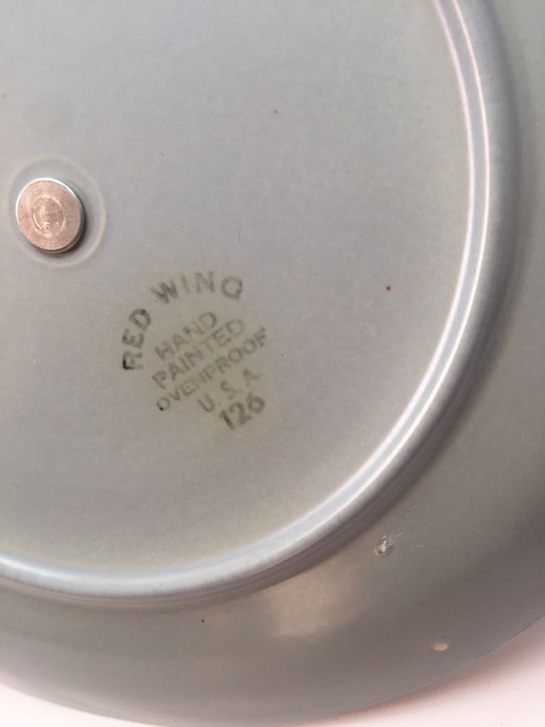 Free Shipping Red Wing USA #126 Ovenproof Round Serving Platter Plate Center Silver Tone Handle Blue Shadows Duotone Pattern Mid-Century
