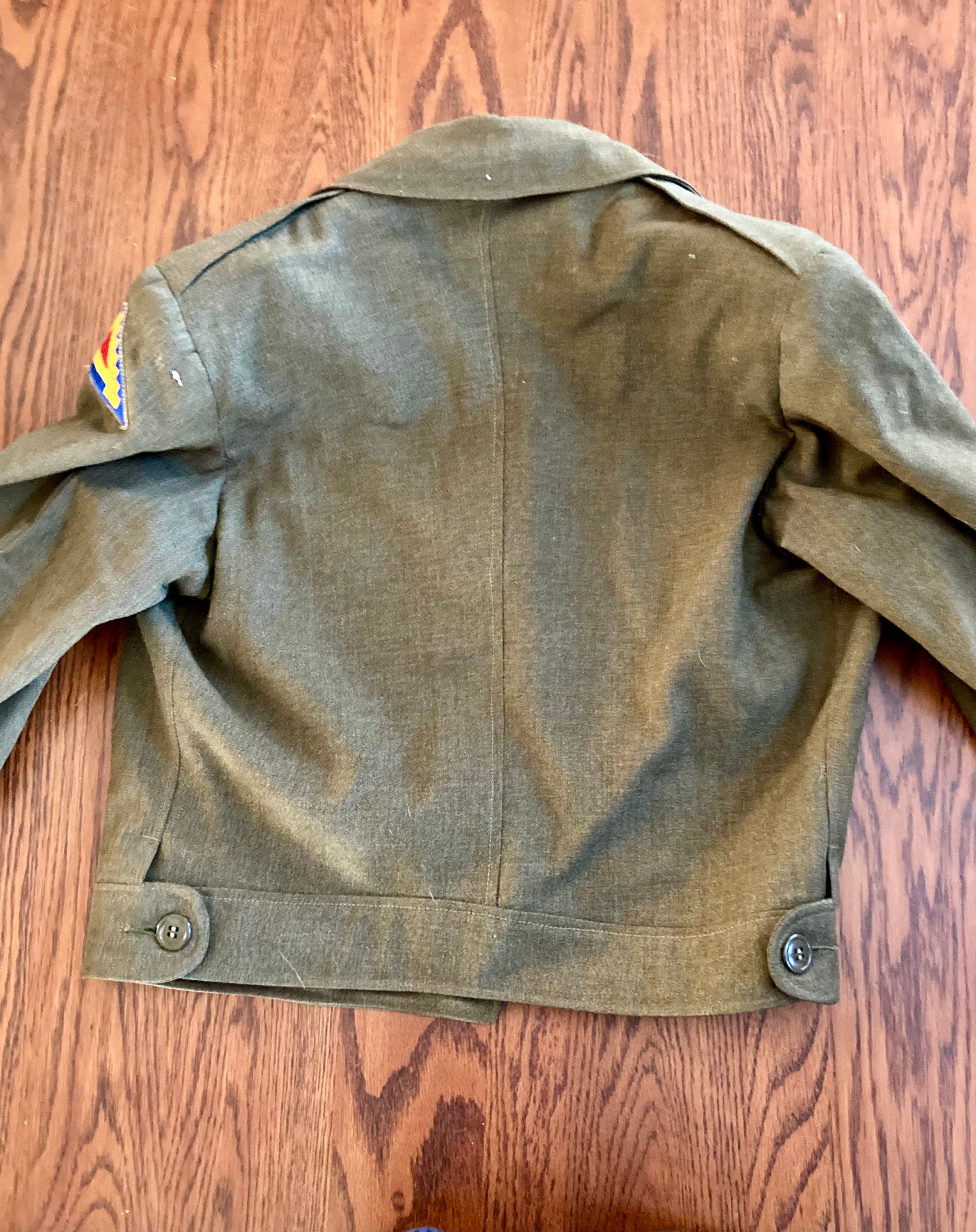 Vintage 50's Korean War Era Military Green Field Jacket M