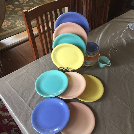 Mid century top modern dish set