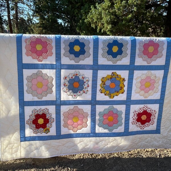 Grandmothers garden hand stitched full sized hand quilted and hand sewn vintage quilt