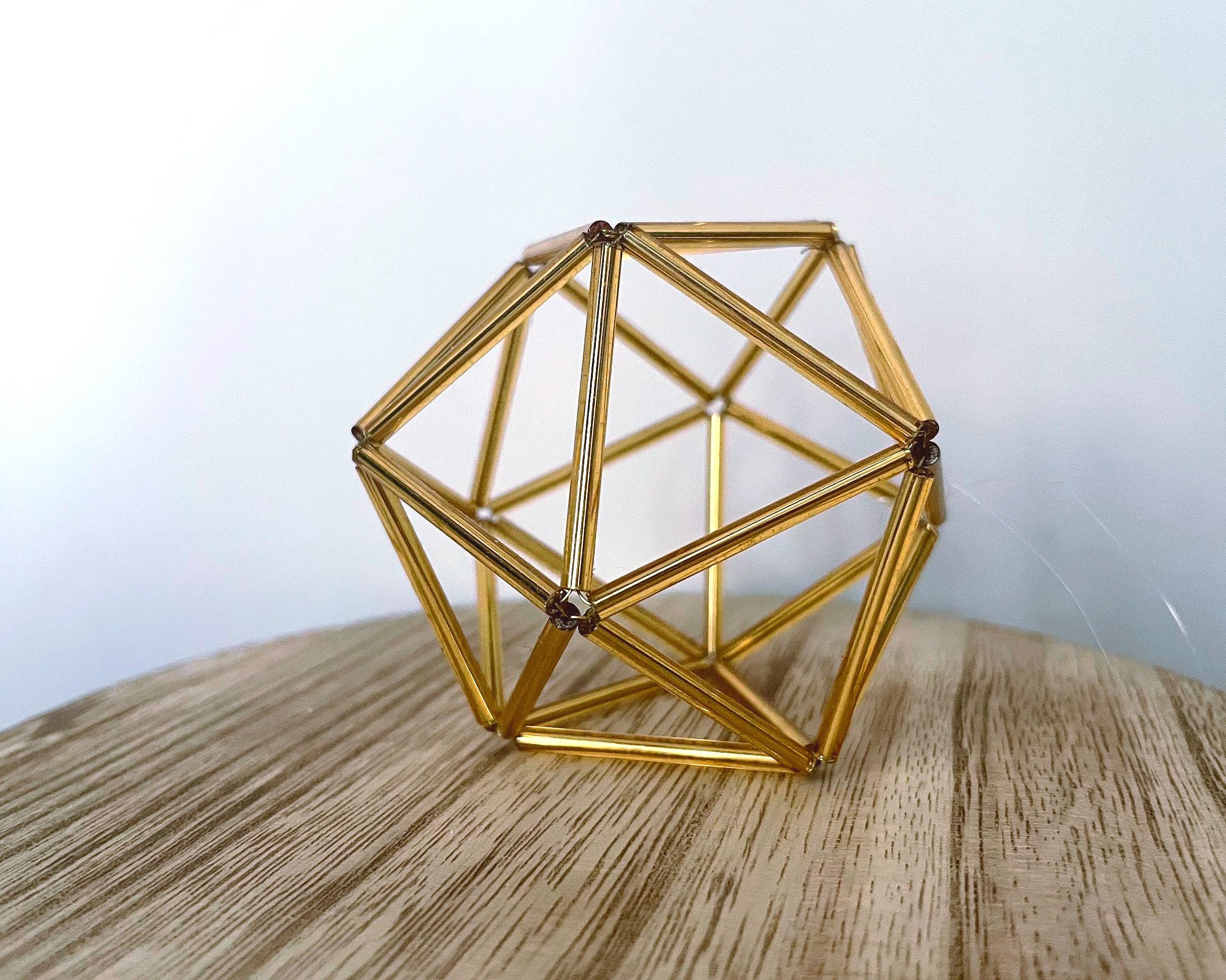 正二十面体神聖幾何学装飾 – プラトン立体彫刻 - Etsy 日本