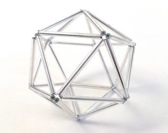 Decoración de geometría sagrada icosaédrica – Escultura de sólido platónico