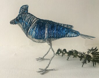 Escultura de arrendajo azul de alambre – Decoración de aves de arte silvestre hecha a mano