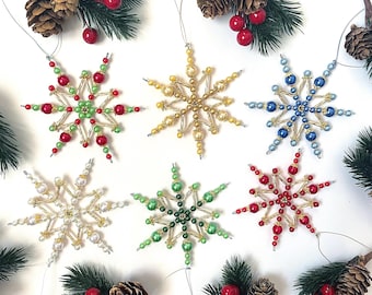 Adorno de copo de nieve de alambre, decoración navideña hecha a mano, copo de nieve personalizado con cuentas.