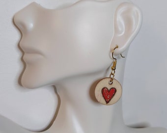 Love Heart Red & Gold Handgemaakte Houten Dangle Cirkel Oorbellen Hout Gegraveerd Cadeau Handgemaakt