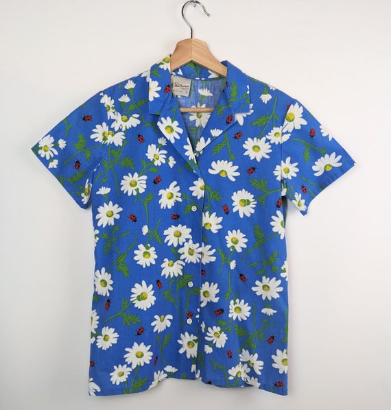 1960s novelty print blouse ladybug motif top blue… - image 5