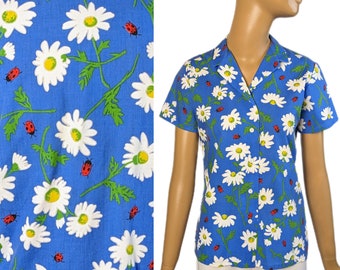 1960s novelty print blouse ladybug motif top blue retro floral button up collared shirt