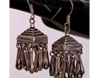 Vintage Sterling Silber Pagode Kronleuchter Hängeohrringe Verziert Boho Tibetan
