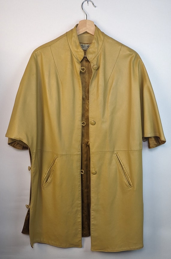 1970s vintage tan leather cape coat classic camel… - image 2