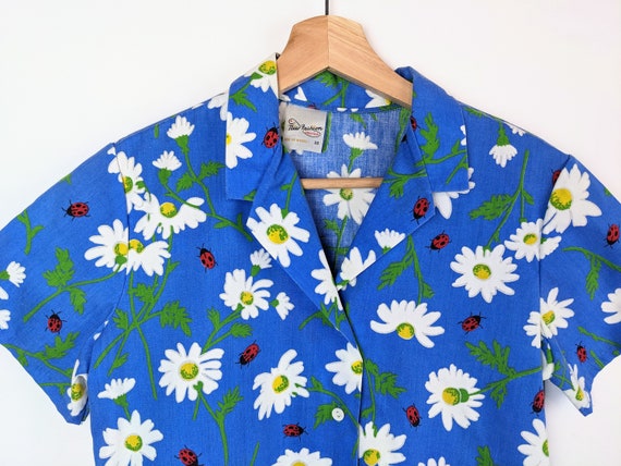 1960s novelty print blouse ladybug motif top blue… - image 2
