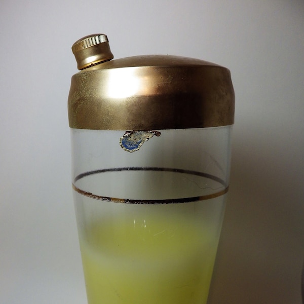 jaren 1960 Mid Century moderne West Virginia glas Blendo Martini Shaker citroen geel