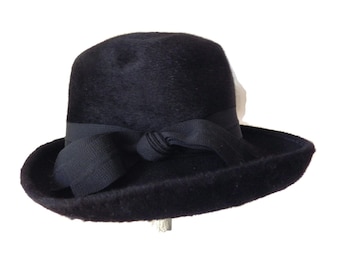Vintage Black Felted Wool Hat/ Winner Original/ Made in Italy/ 22.5"