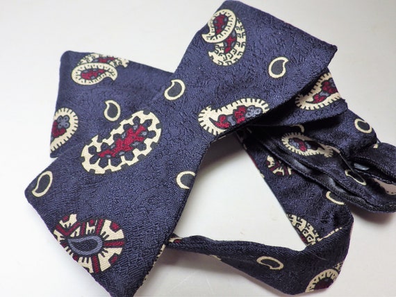 Vintage Hand Tie Necktie Bow Tie Silk Adjustable … - image 3