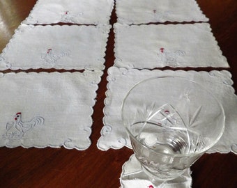 1950s vintage Set 8 1950s vintage Set 8 Cocktail Sherry Linen Serviettes Sous-verres Brodé -Hen Rooster