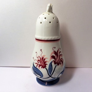 Vintage Elizabeth Arden Powder Shaker Royal Pavilion at Brighton Ceramic