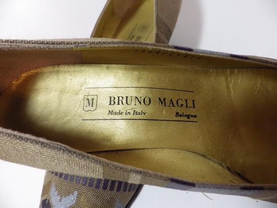 1990s Vintage Bruno Magli Patterned Pumps Low Hee… - image 6