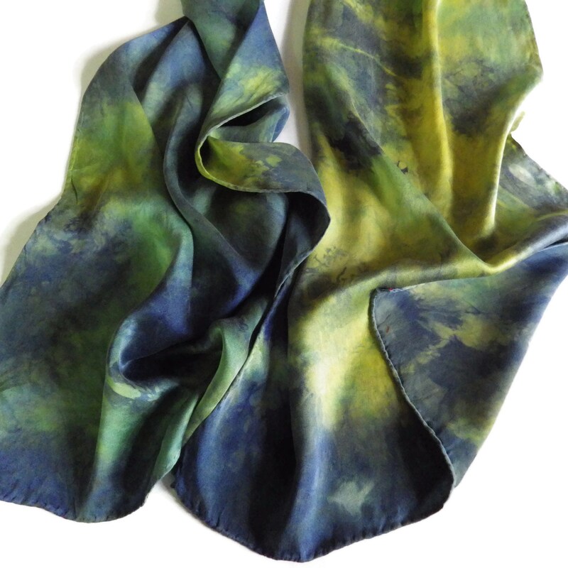 HAND-WOVEN SILK SCARF | NATURAL DYE | SHIBORI