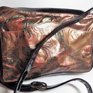 1970er Jahre Vintage Robert Bestien Leder Handtasche Schultertasche Kupfer Metallic und schwarz Patent Leder