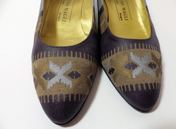 1990s Vintage Bruno Magli Patterned Pumps Low Hee… - image 5