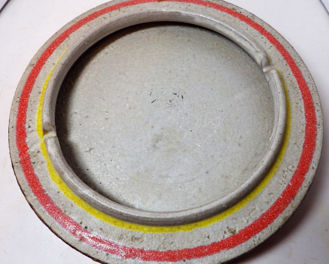 Marmite vintage avec couvercle en fonte émaillée rouge (Gebraucht) in