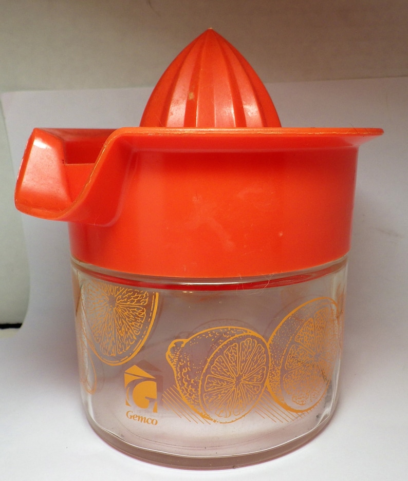 1970s Vintage GEMCO Small Glass Juicer The Juice Press with Citrus Fruits Design