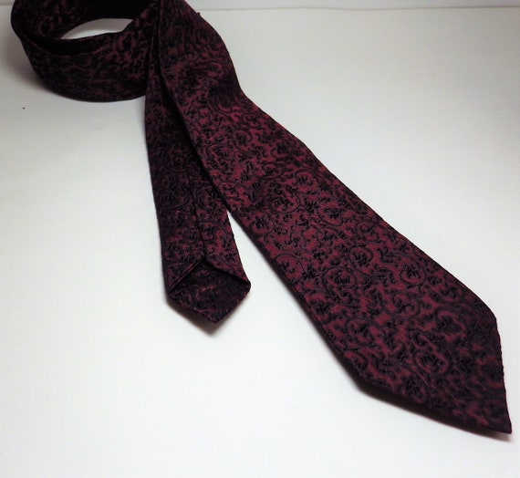 1970s Vintage Tie Necktie Skinny Red and Black Si… - image 4