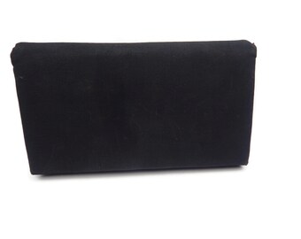 saks fifth avenue 黒パーティバッグ　ベルベット生地　ブラック 1734968478-strathberry-frame-