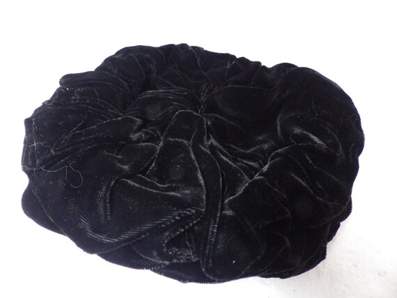 1950s Vintage Black Velvet Hat Tam Original Cass … - image 4