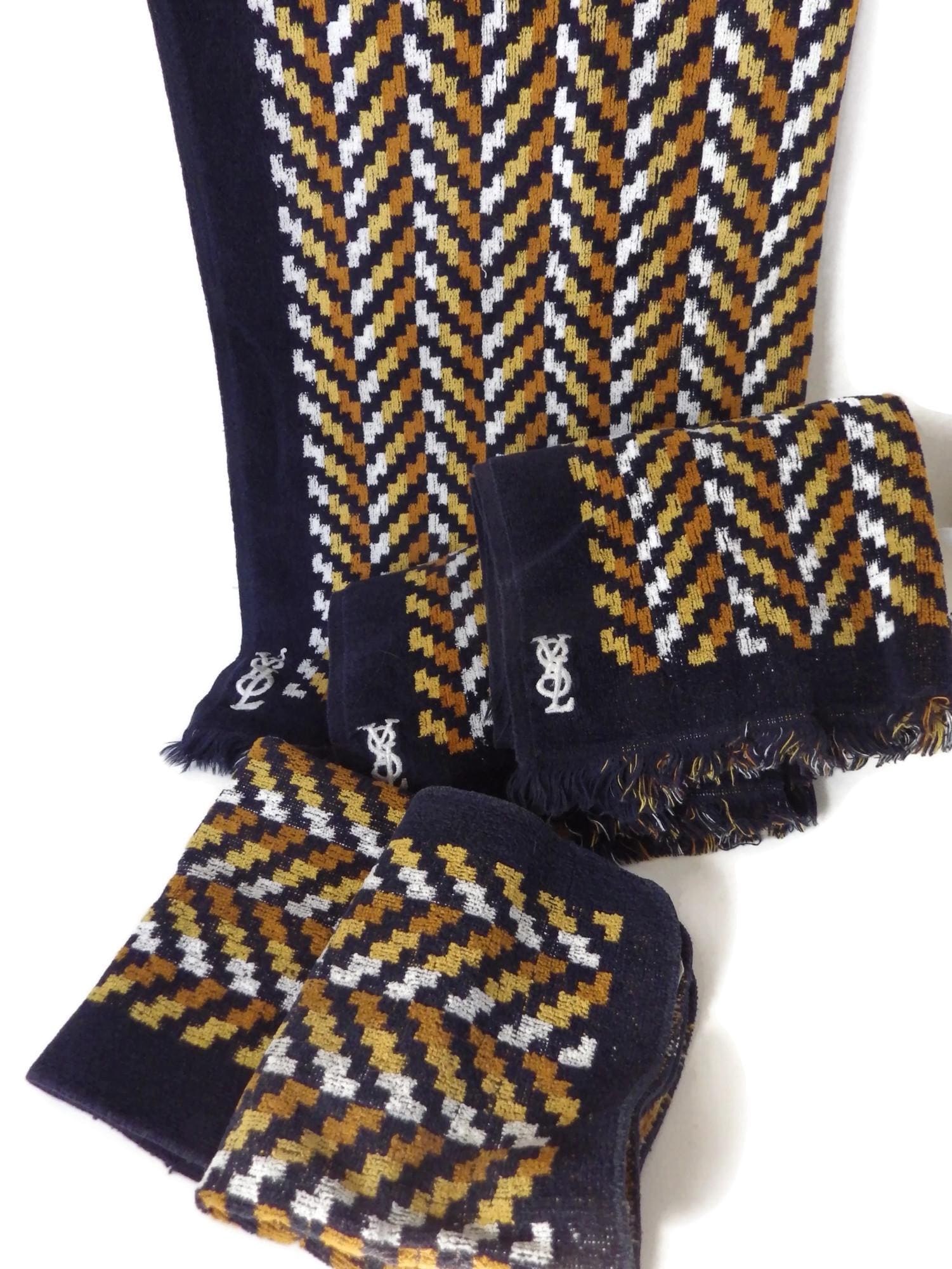 Vintage YSL (yves Saint Laurent) Towel Set/ Bath/ 2-hand/ 2