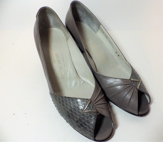 1990s Vintage Bruno Magli Leather Snakeskin Pumps… - image 1