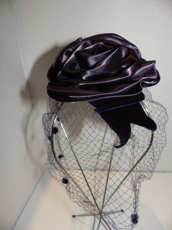 1960s Hat Vintage Fascinator Demi Chapeau Satin R… - image 3