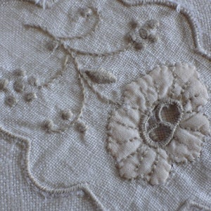 8 Vintage Linen Placemats/ Embroidered/ Appliqued/ 11&quot; X 17&quot;