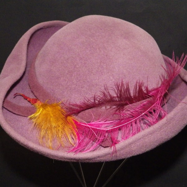 1950s Handmade Vintage Hat Purple Wool Felt Feathers Verna McAllister Demi Chapeau