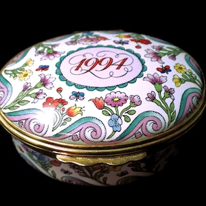 1994 Halcyon Days Enamels Porcelain Pill Box Garden Club of Georgia Wildflowers Natural Treasures