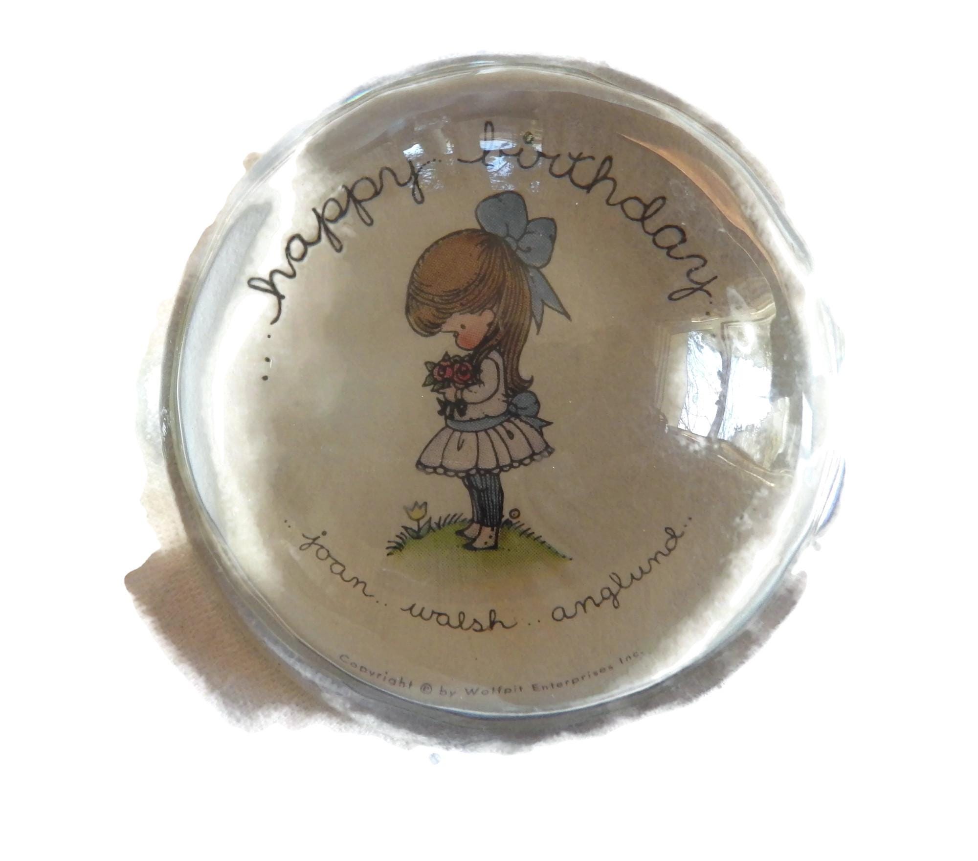 Peso de papel vintage Joan Walsh Anglund/ Feliz aniversário