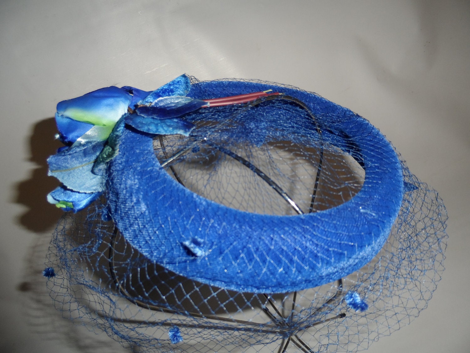 1960s Fascinator Demi Chapeau Whimsy Vintage Sixties Blue 