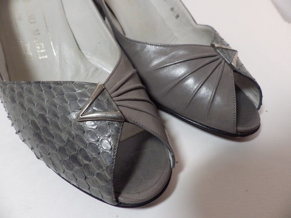 1990s Vintage Bruno Magli Leather Snakeskin Pumps… - image 2