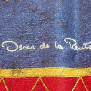 Sciarpa di seta Oscar de la Renta: stampa floreale con oro metallizzato (31" X 31") immagine 2