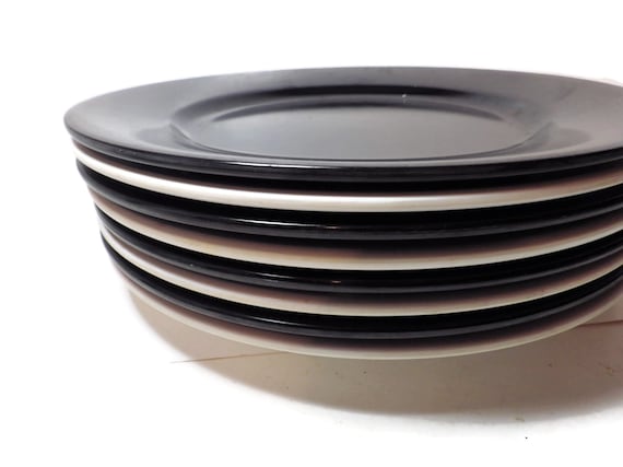 Vintage 8 Elan Melamine Dinner Plates 4 Black 4 White Etsy UK
