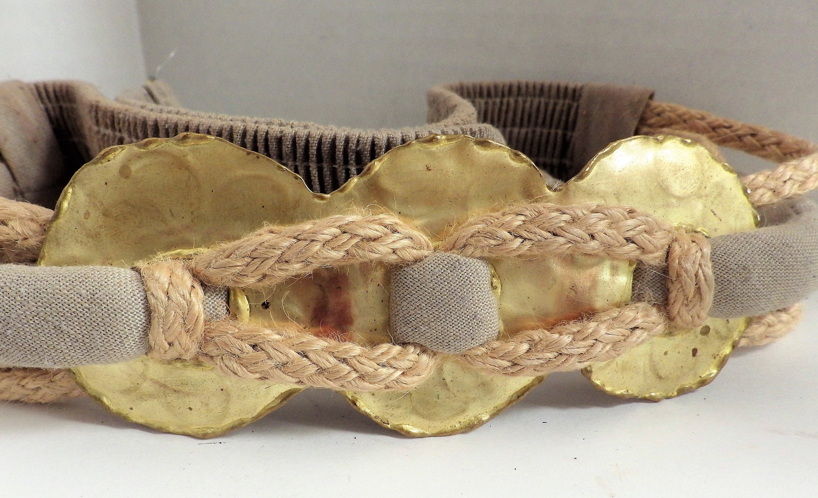 1960s Vintage Stretch Belt Pale Gold Metal Circles Linen and 