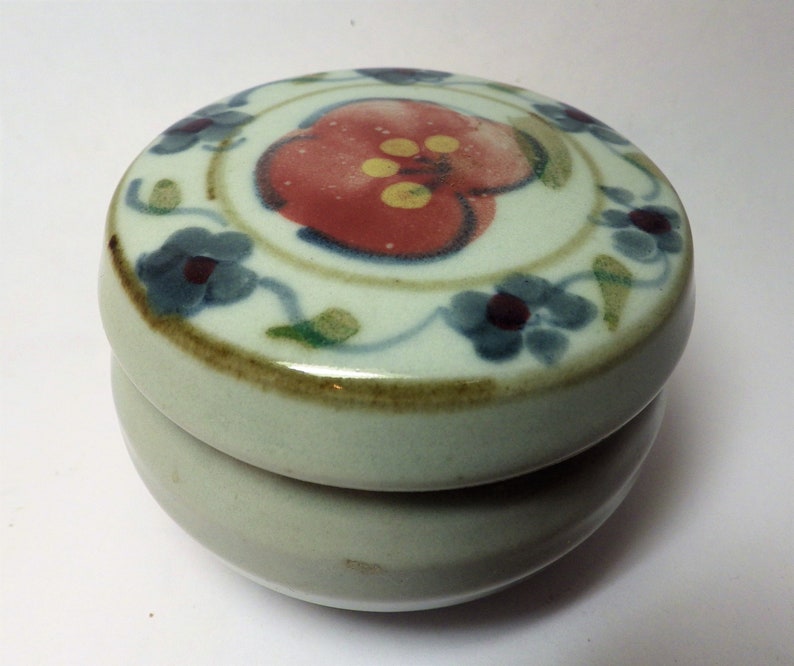 Vintage Handmade Cotswold Pottery Covered Trinket Box Bourton-on-the-Water