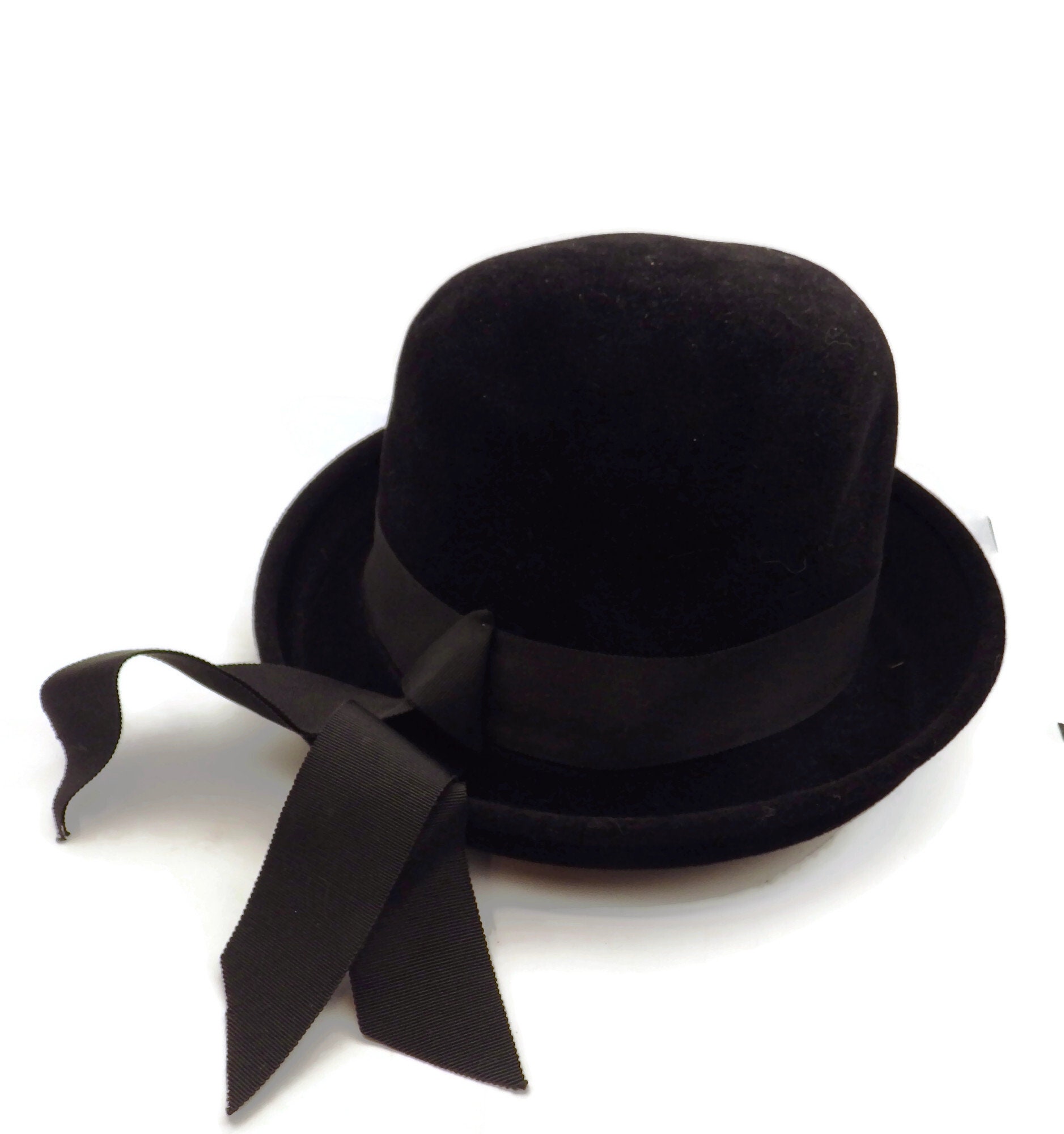 Vintage Black Velvet Hat/ Gene Doris New York/size 22.5  display picture 1