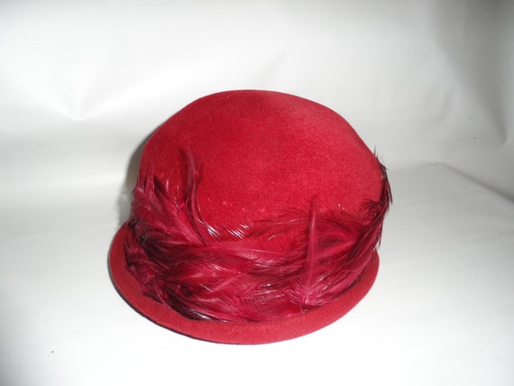 1960s Vintage Red Wool Deluxe Velour Hat Wide Fea… - image 5