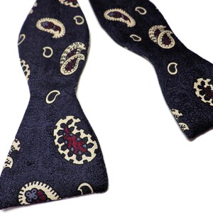 Vintage Hand Tie Necktie Bow Tie Silk Adjustable Navy Blue Paisley Print