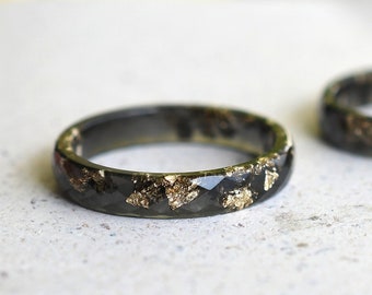 Thin Black Faceted Resin Ring With Gold Flakes - Unisex Band Ring