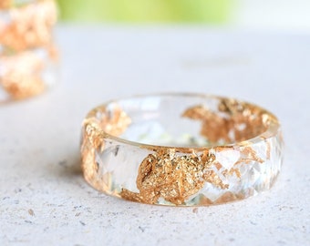 Transparent Band Ring With Gold Flakes - Handmade Faceted  Gold Ring - Minimalist Resin Jewelry