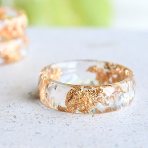 Transparent Band Ring With Gold Flakes - Handmade Faceted  Gold Ring - Minimalist Resin Jewelry