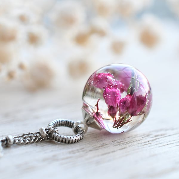 Delicate Pink Heather Necklace - Terrarium Resin Necklace - Real Flower Jewelry