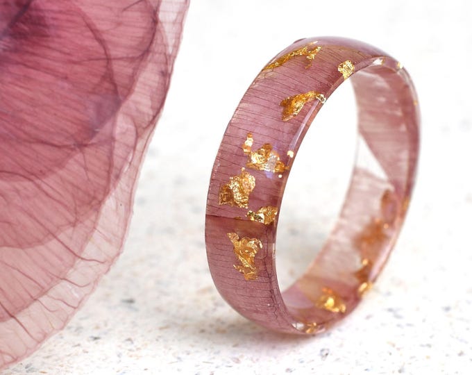 Real Poppy Petal Resin Ring with Gold Flakes – August Birth Flower Band, Handmade Floral Jewelry, Botanical Resin Ring, Nature Gift for Her